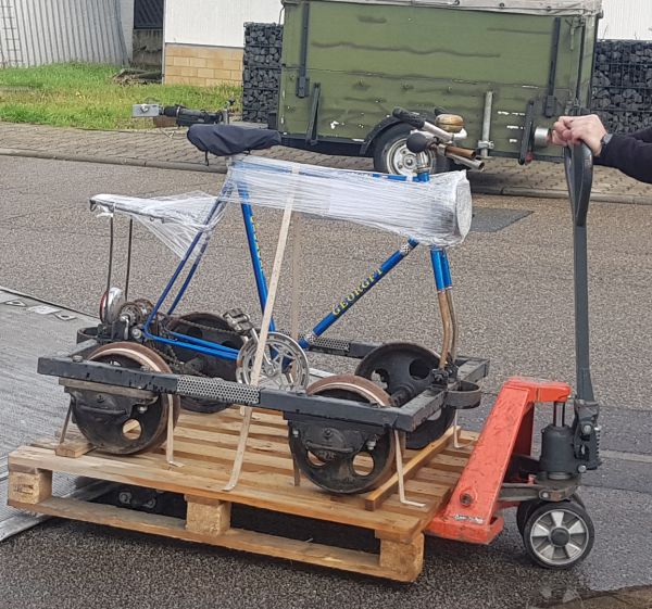 Schienenfahrrad3verladung.jpg